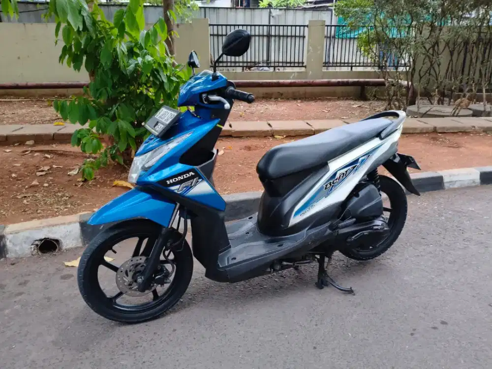 Honda Beat 110cc PGM-FI Tahun 2012