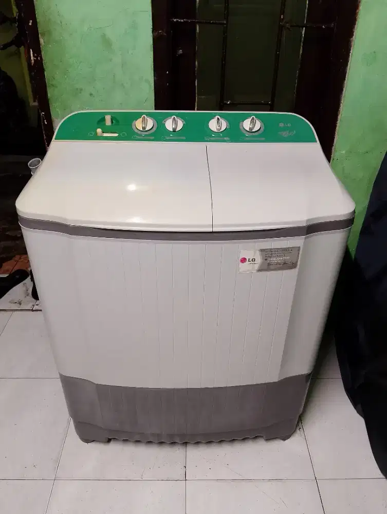 Mesin cuci LG 8kg