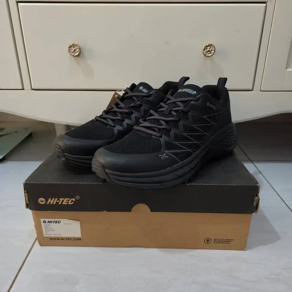 HI-TEC size 45 - Sepatu Trail Lite (A/M) Original Black