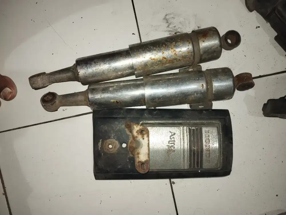Shockbreaker kepala satuset Astrea prima Bekas copotan dan lainnya