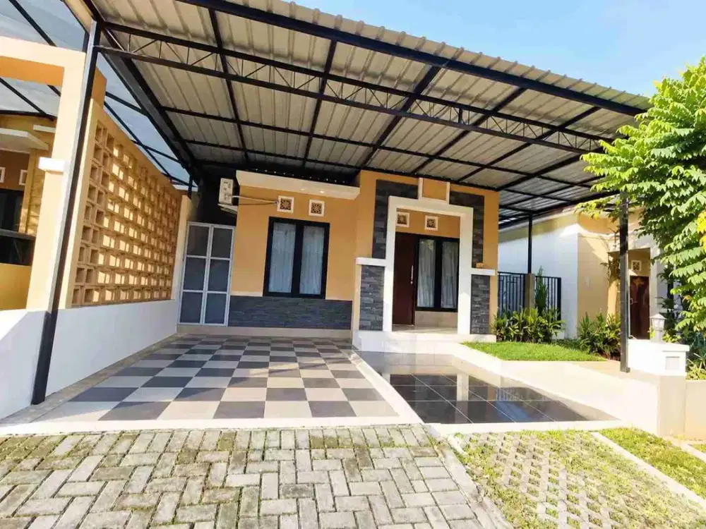 Rumah Beranda Bali BSB City Semarang