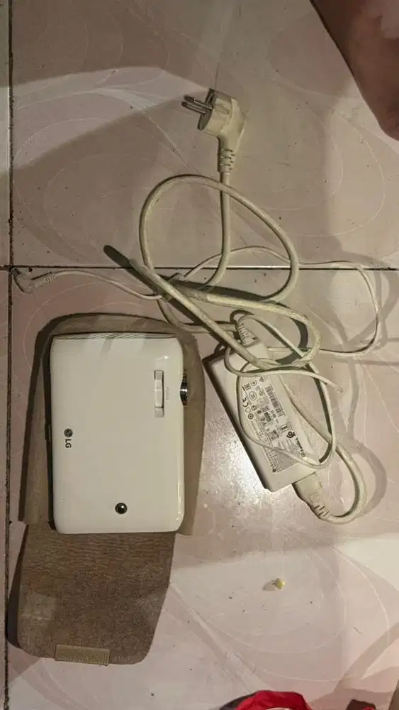 Proyektor LG Second Like New