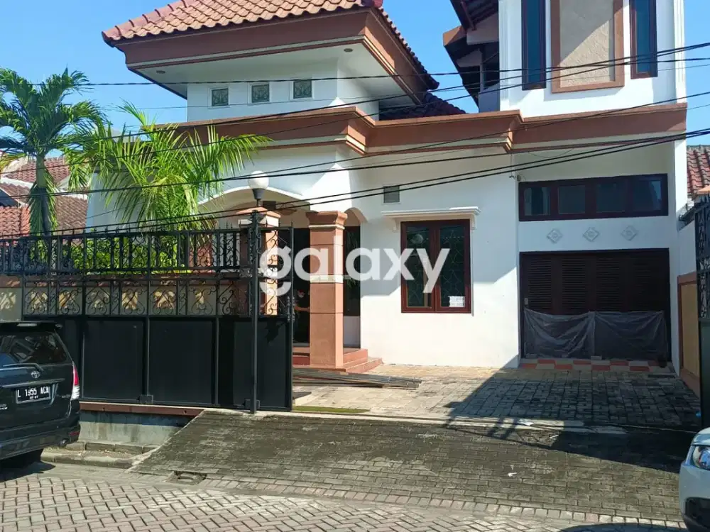 Rumah Satelit Utara Surabaya 2 Lantai Hadap Utara