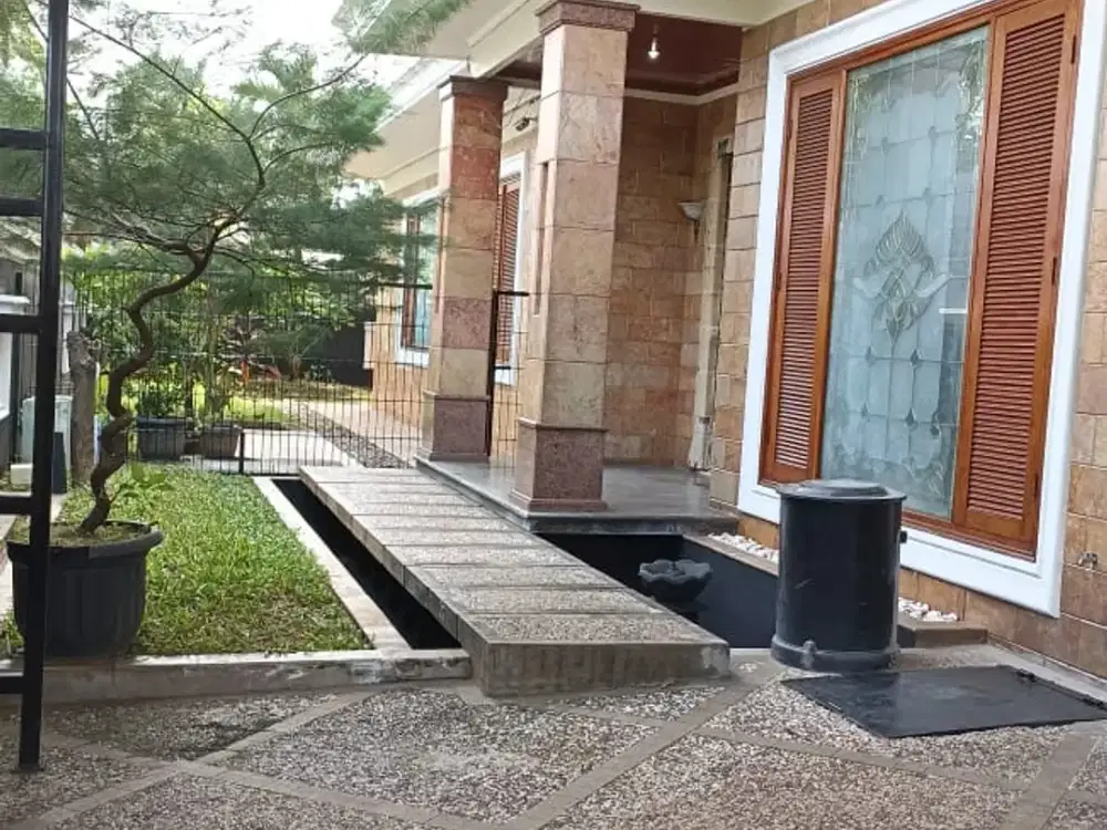 Rumah disewakan di Cilandak