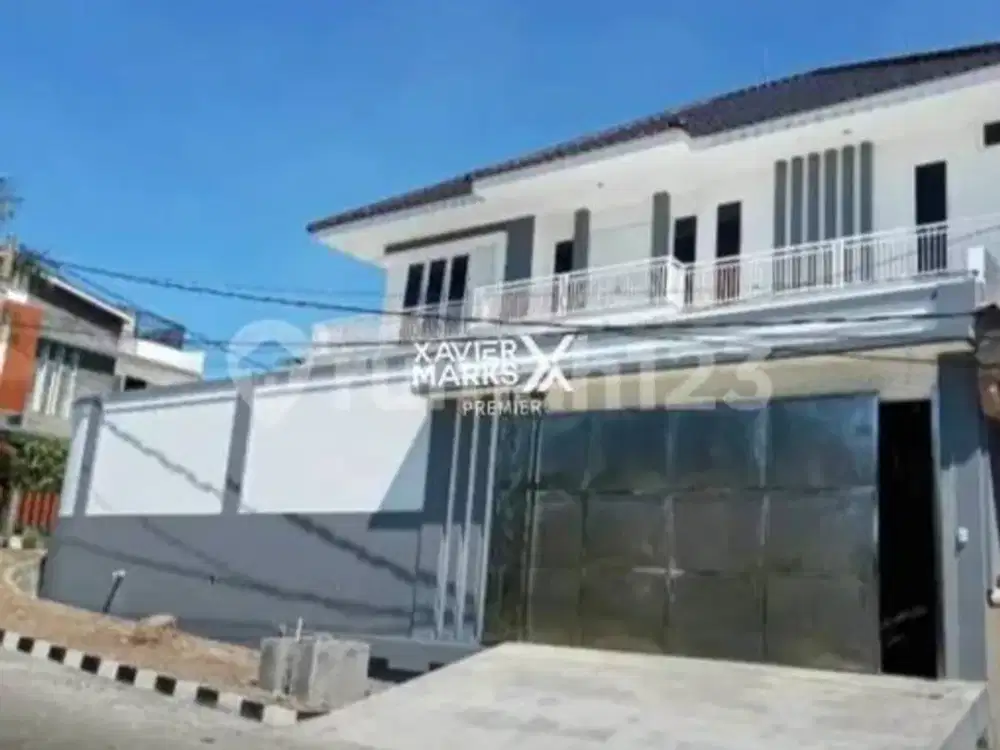 Dijual Rumah Megah 2 Lantai di Kawasan Dieng Malang