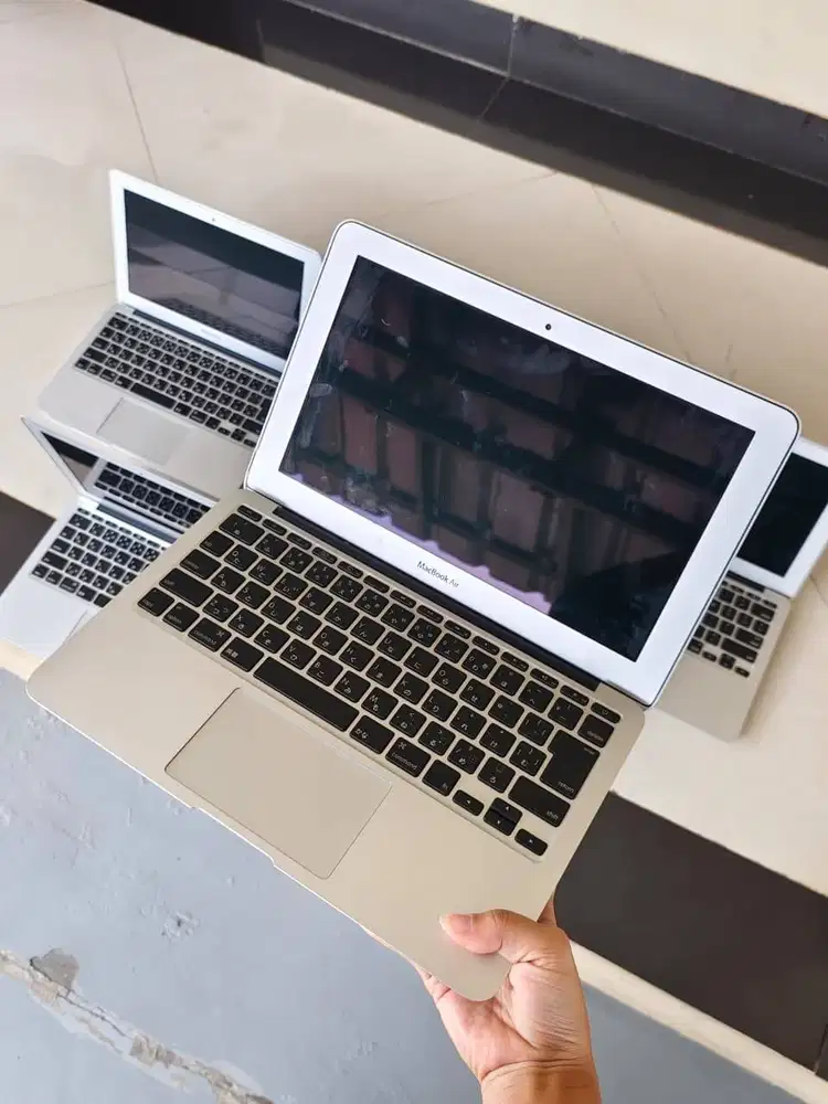 jual macbook air minus keyboard lcd dan ssd