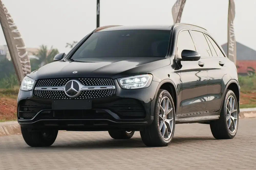 Best Deal! Mercedes Benz GLC200 AMG Facelift 2021 Black 520i x3 x5