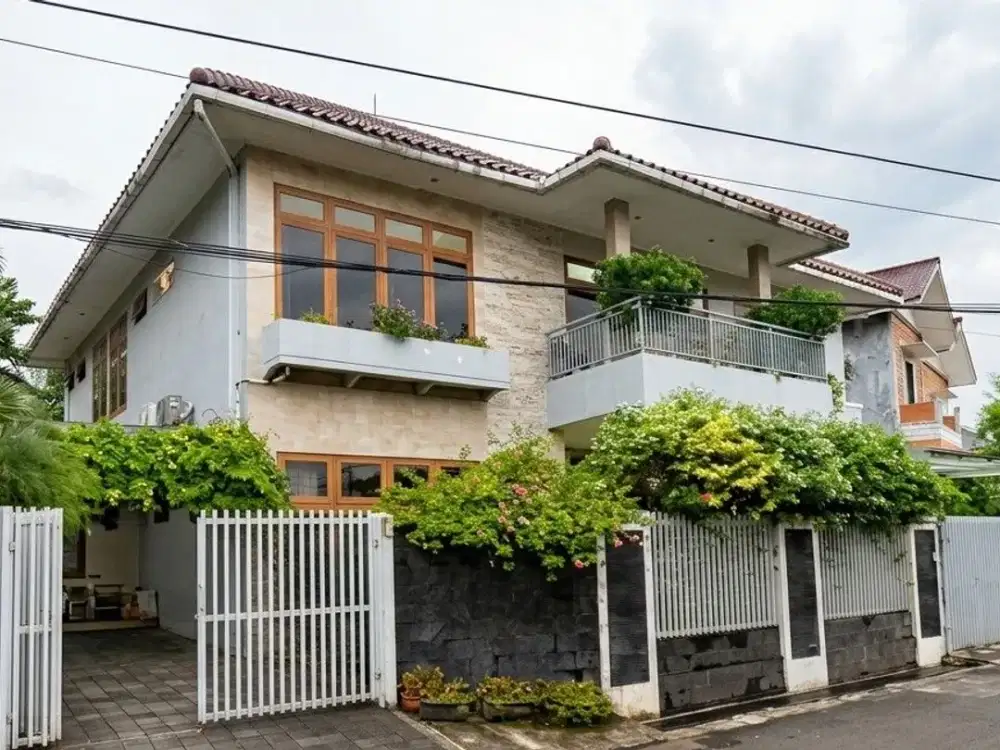 Rumah Eksklusif Di Pancoran Lokasi Strategis