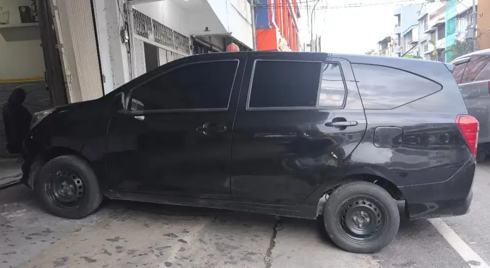 Sigra M 2017 Manual Hitam Cat Ori km. 90rb Plat BK Medan 1 Tangan