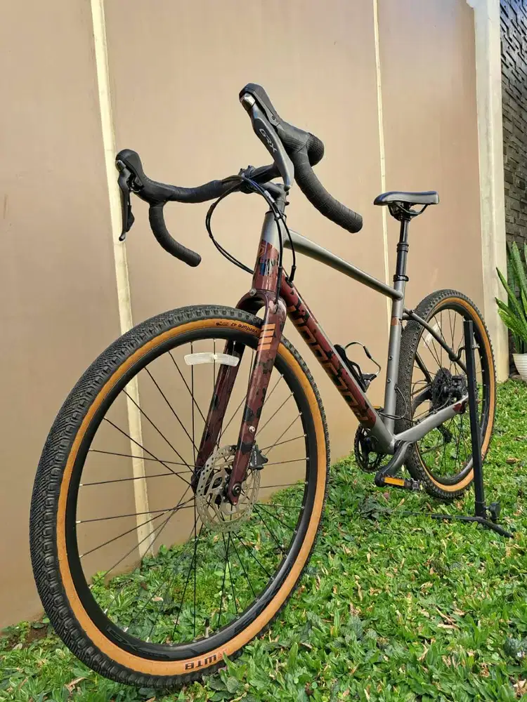 SEPEDA GRAVEL TOURING POLYGON BEND R5