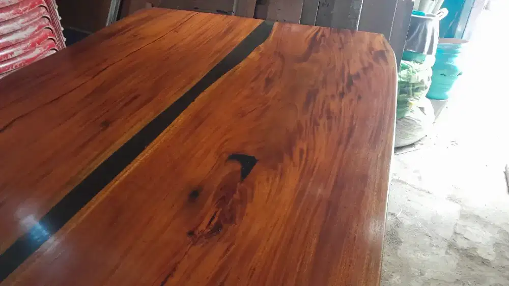 Custom
Meja furniture