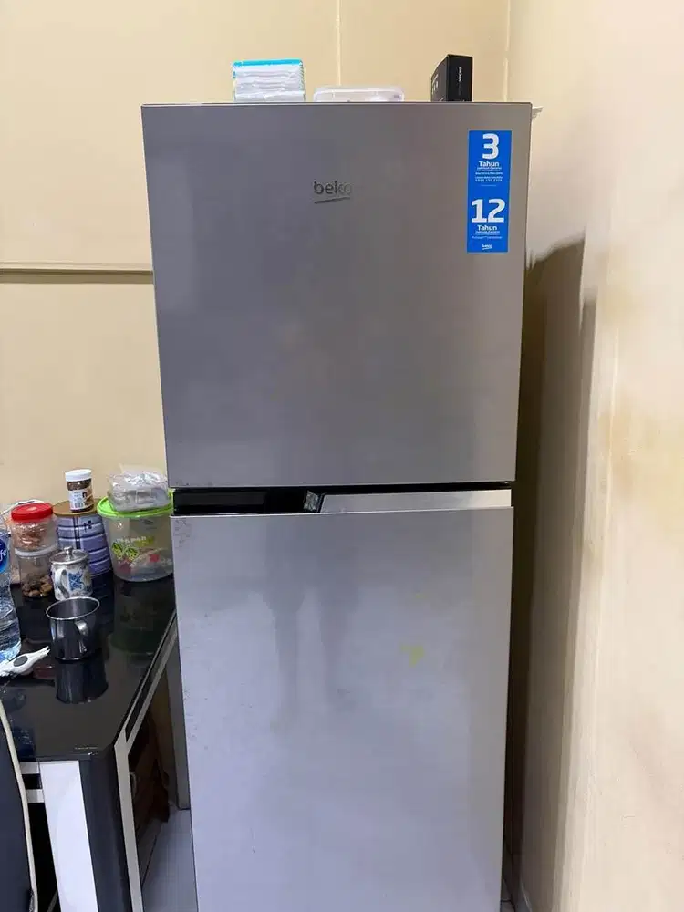 Kulkas Beko 2 pintu. Jual cepet