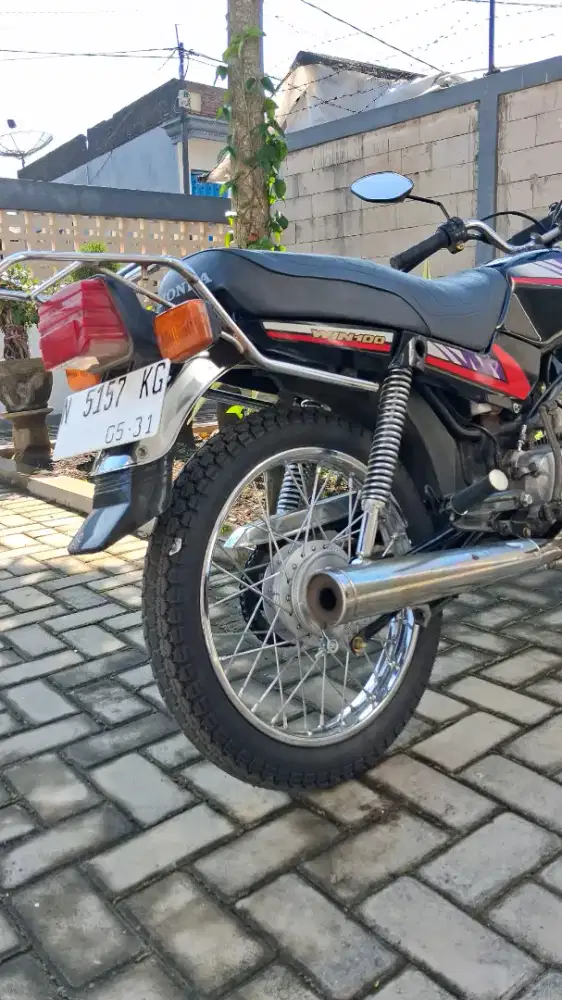 Honda win 100 standard th 1996 tinggal kelustrikan, kaki aman