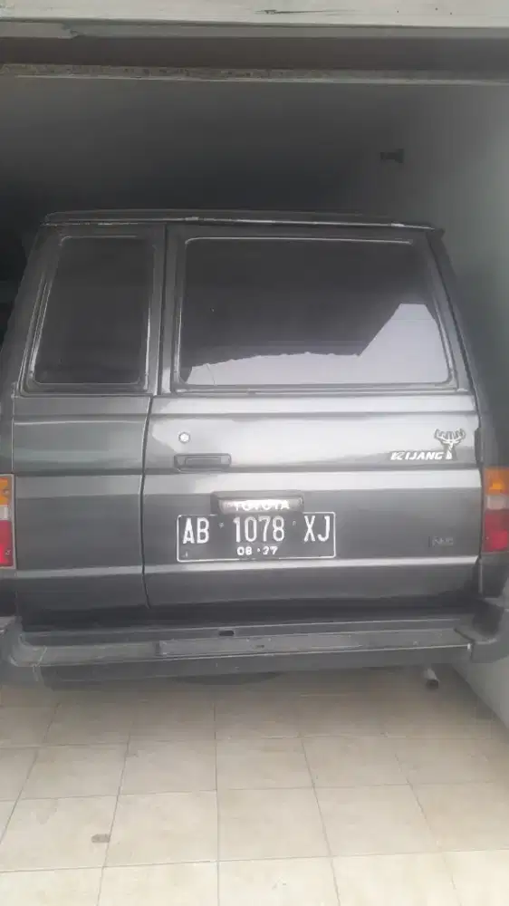 Toyota kijang G