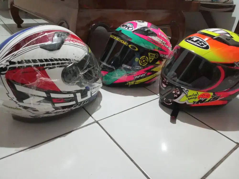 3 Helm size M like new