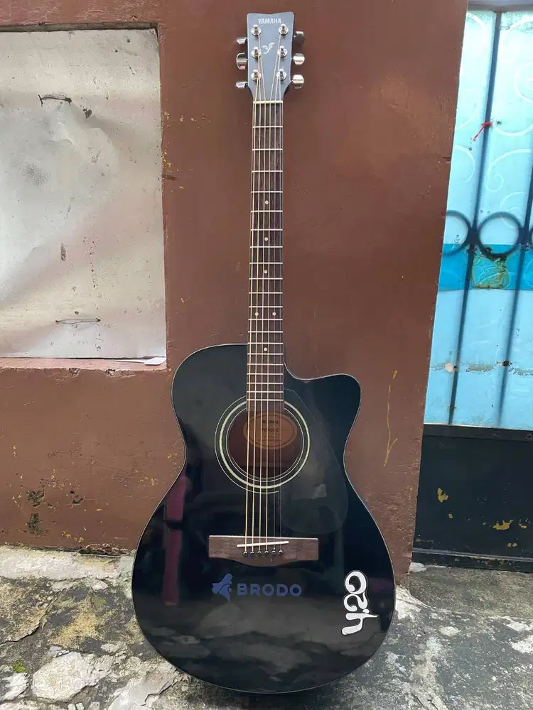 Gitar akustik Yamaha FS 100 C original