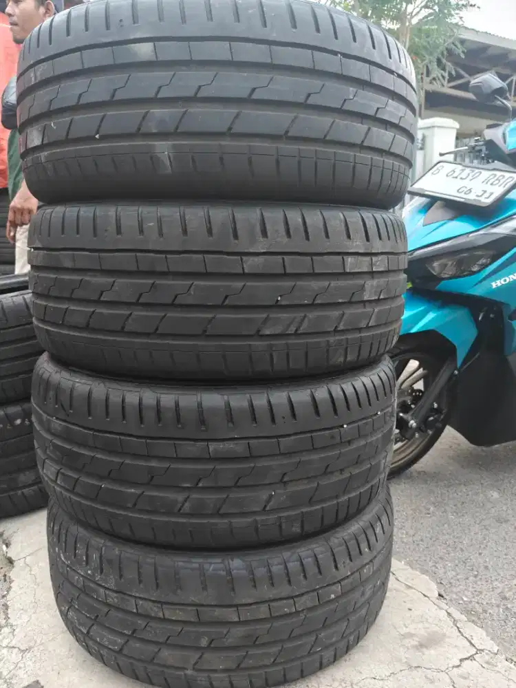 Jual ban copotan mrek hangkok RSC ukuran 225 45 R17 kond 90% nik 2023