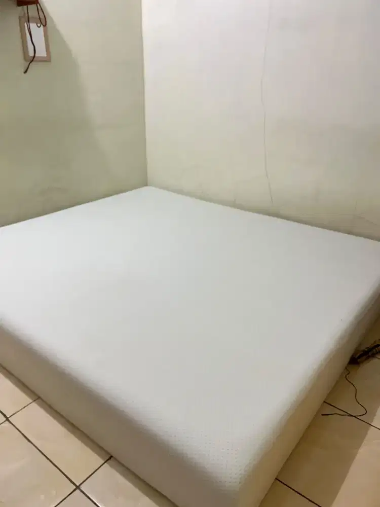 Kasur busa zinus 180x200x25