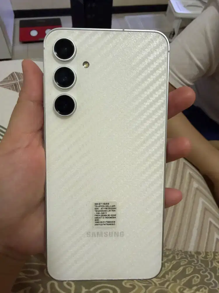 Samsung Galaxy S23 FE Putih 8/256