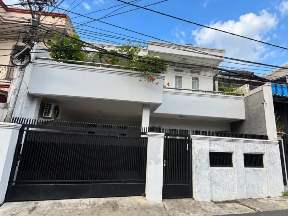 DIJUAL RUMAH 2 LANTAI DI KEMANGGISAN PALMERAH JAKARTA BARAT