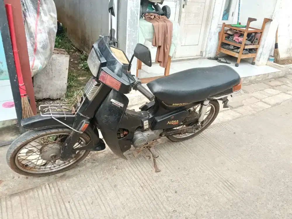 Honda Astrea 800