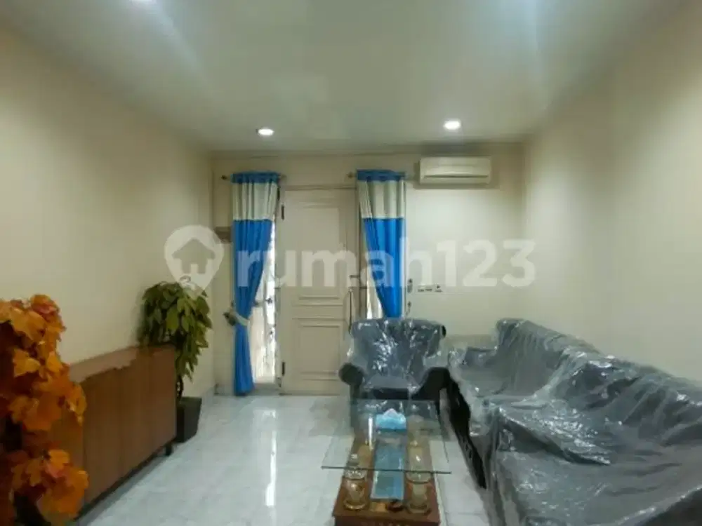 Disewakan Rumah 2 Lantai Full Furnis Type 3 Kamar Lippo Cikarang