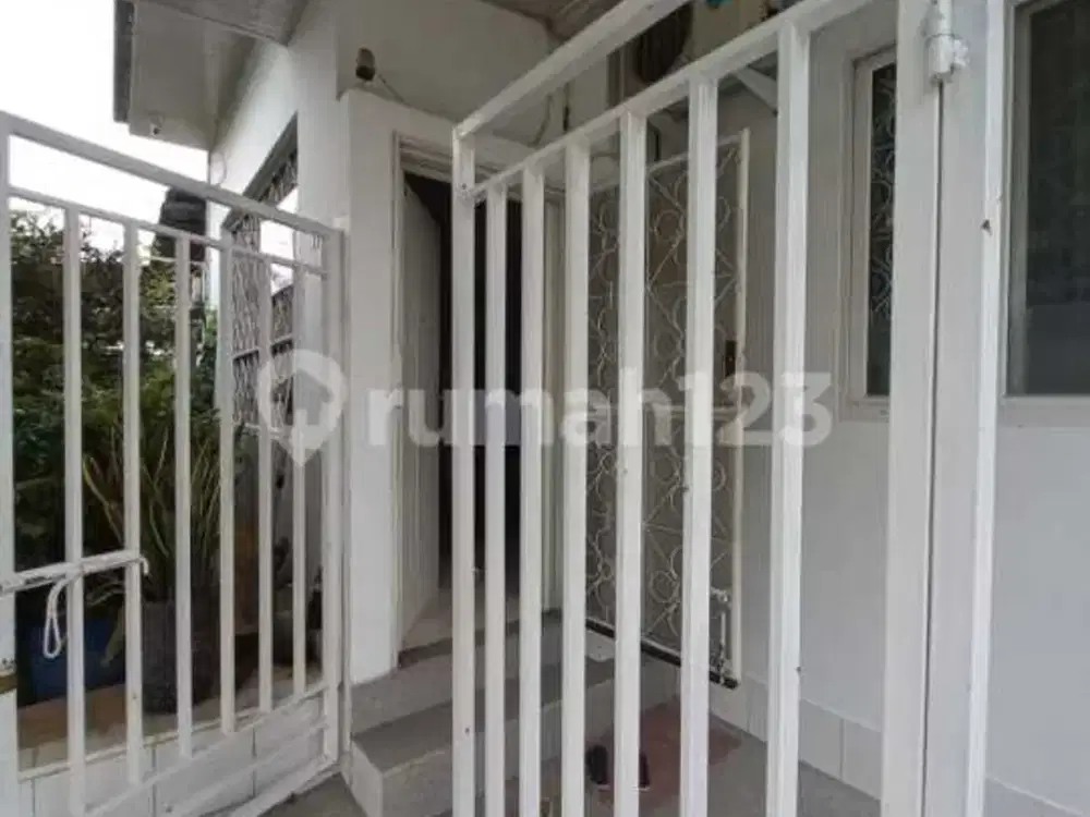 Dijual Rumah 2 Lantai Sudah Full Renovasi Lippo Cikarang
