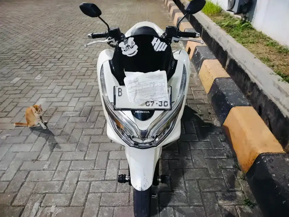 Honda PCX 2020 ABS keylles nama sendiri km 24rb B DKI white diamond