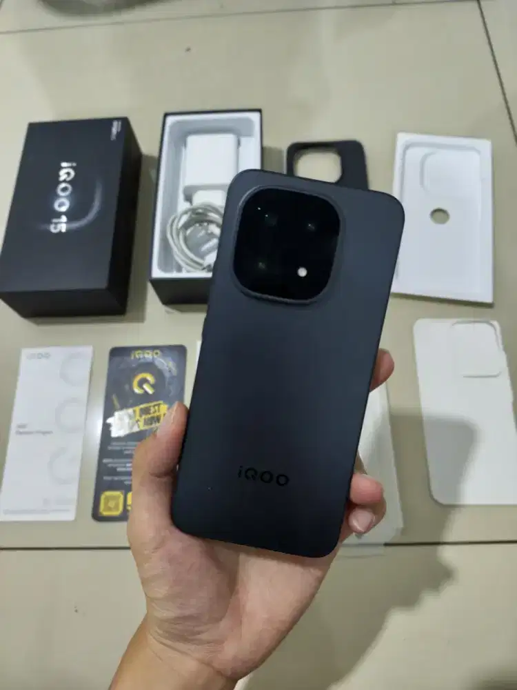 Iqoo 15 12/256 fullset garansi panjang mulus