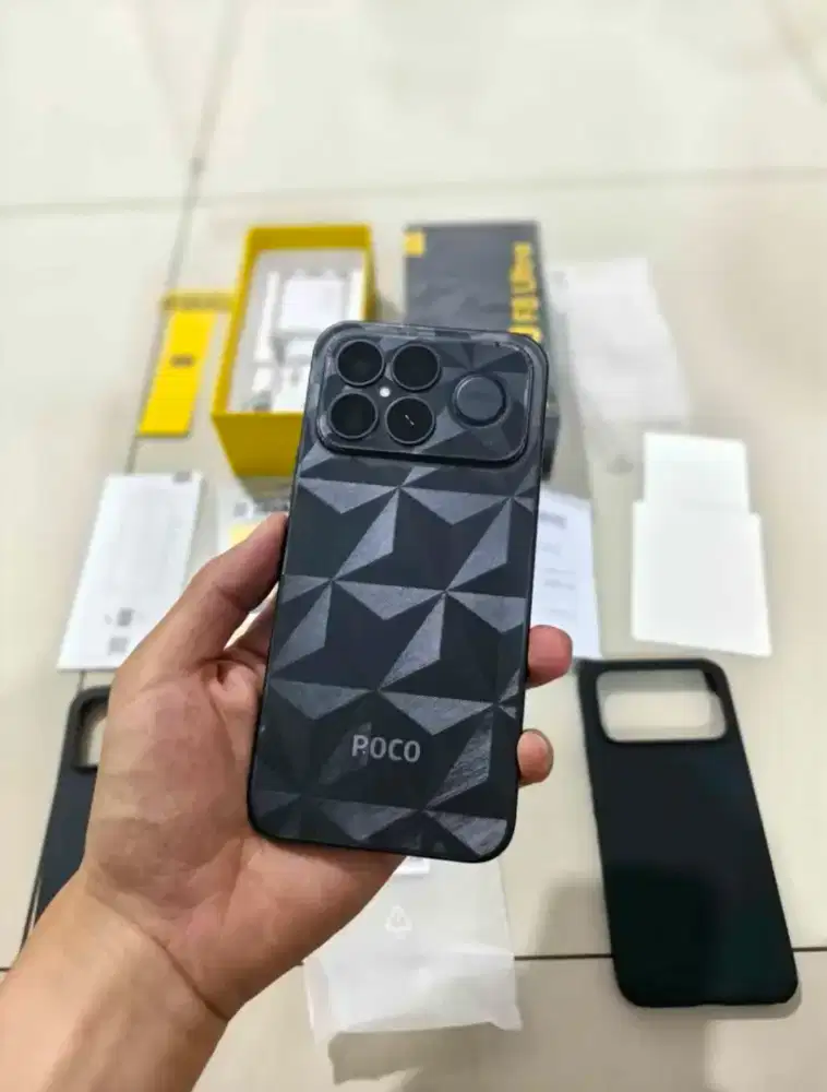 Poco F8 Ultra 16/512 fullset garansi panjang like new