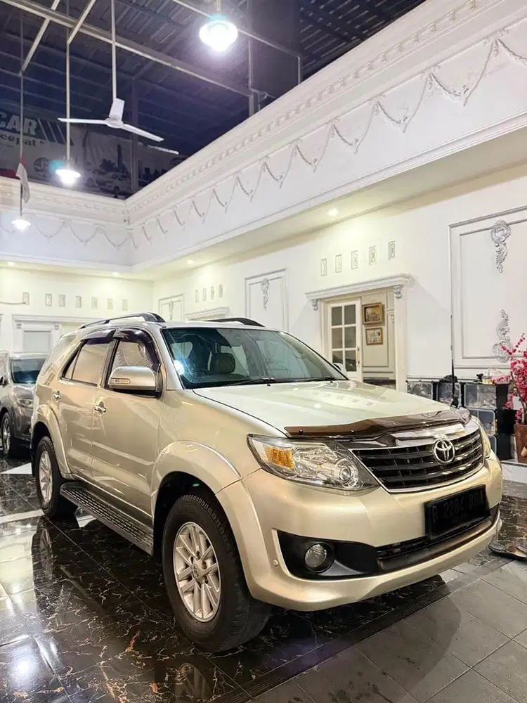 Fortuner G Diesel Matic 2012 Nik 2011 Pajak panjang Ful ori jual cepat