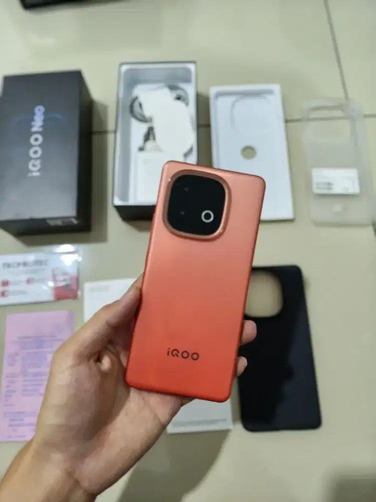Iqoo neo 10 16/512 fullset mulus BH 93%