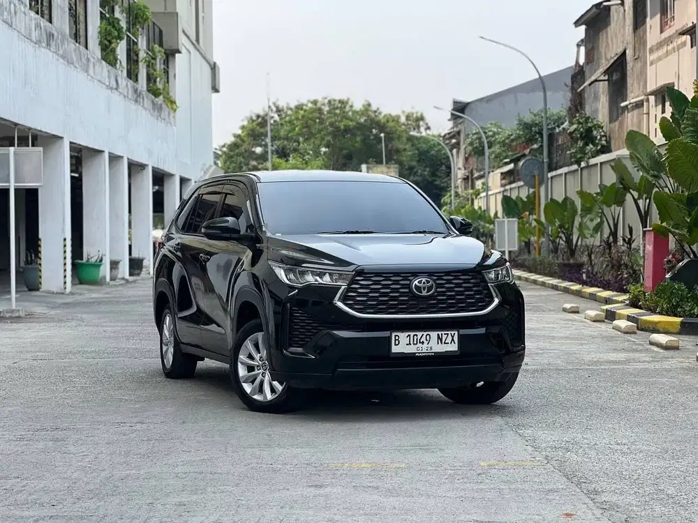 TOYOTA KIJANG INNOVA ZENIX V 2.0 CVT 2022