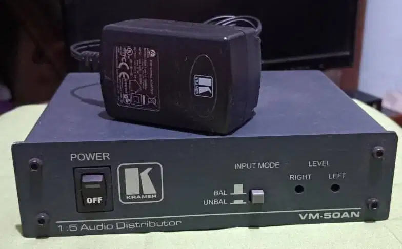 Audio Distributor Merk Kramer VM-50AN. 1In, 5Out