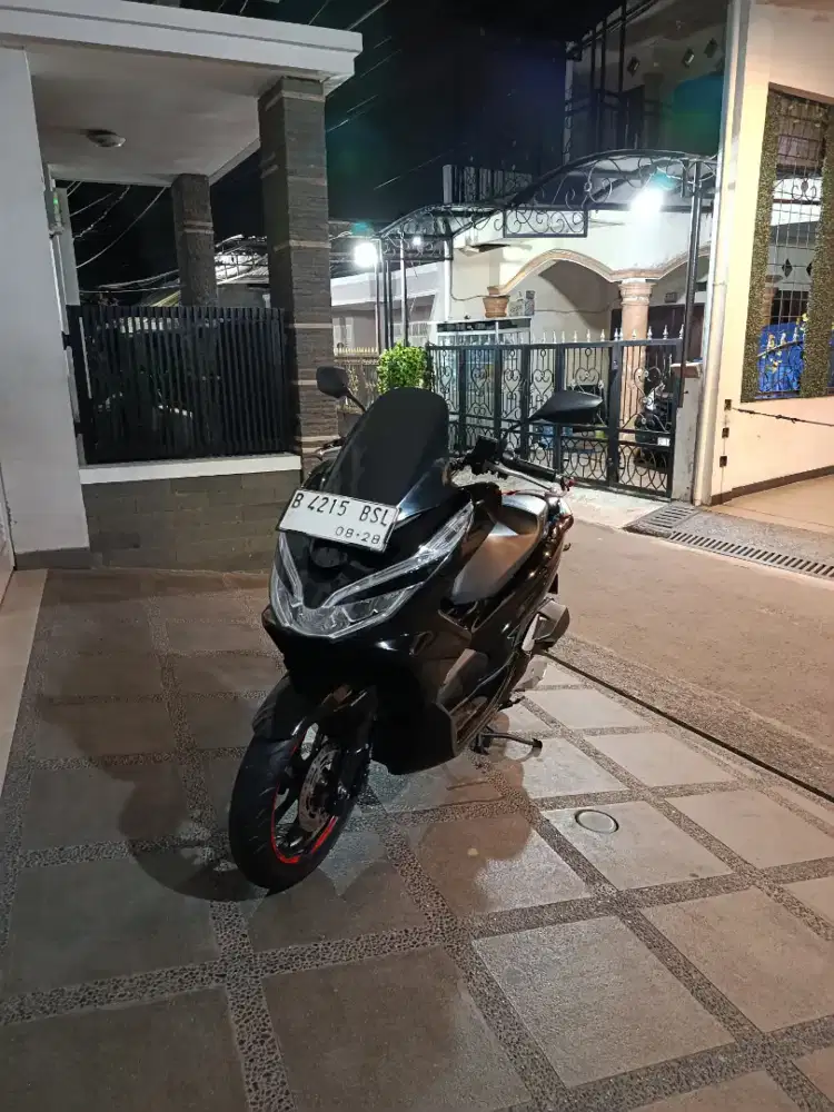 Honda pcx tahun 2018