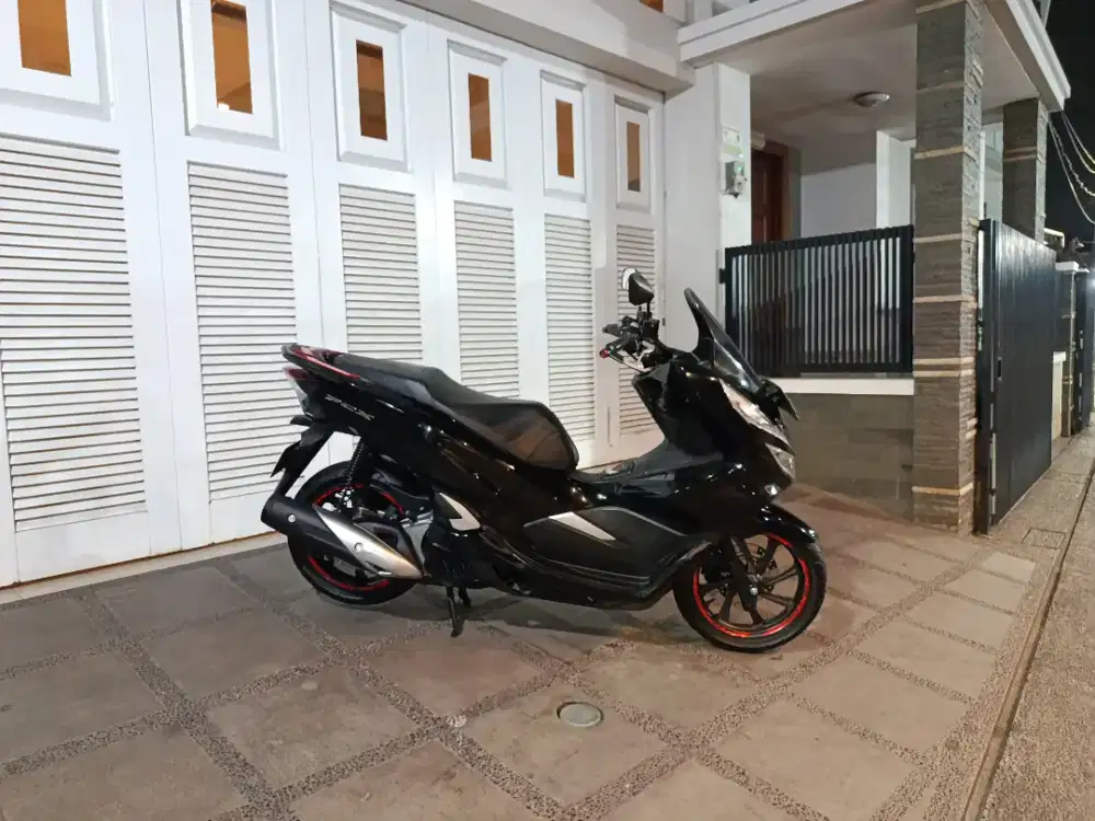 Honda pcx tahun 2018