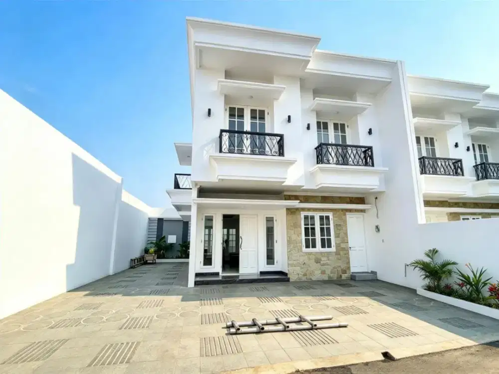 Dijual Rumah 4+1 KT SHM di Pondok Bambu Jakarta Timur LT 170 LB 210 – Rp4,5 M Nego