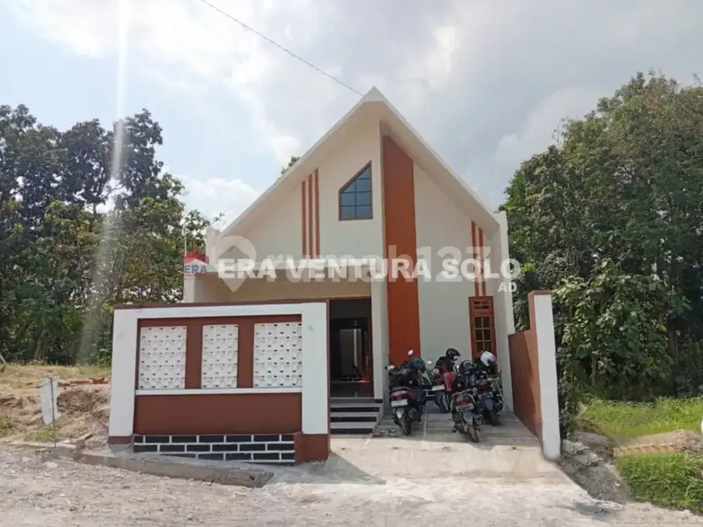 Rumah Baru Pesan Bangun Strategis Gatak Sukoharjo