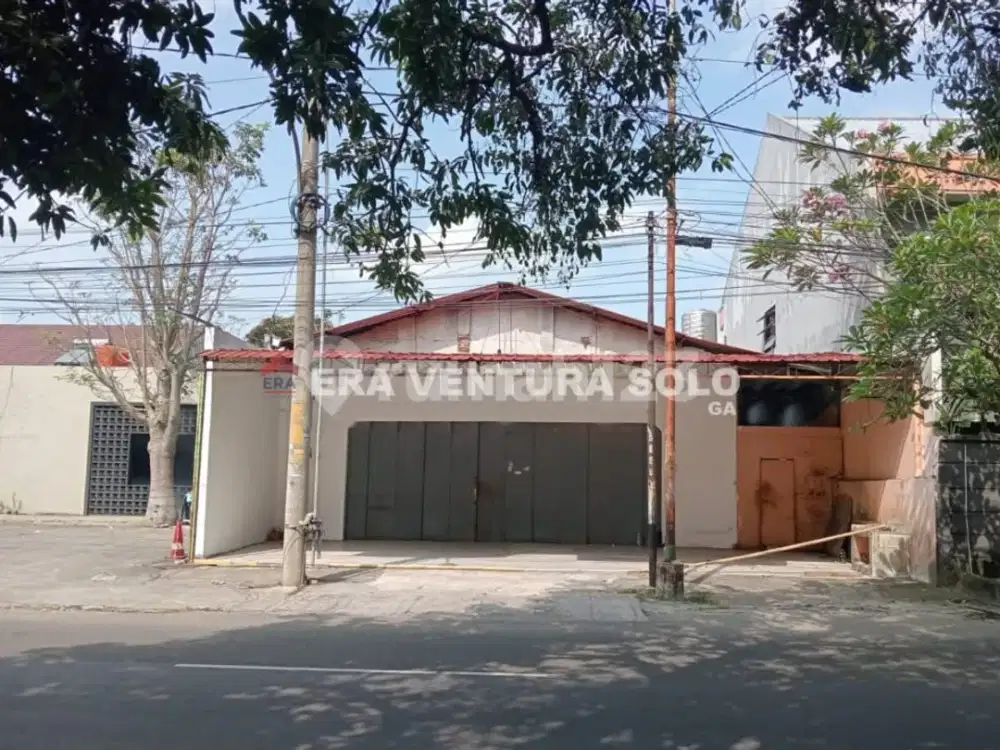 Ruang Usaha Strategis Tengah Kota Solo