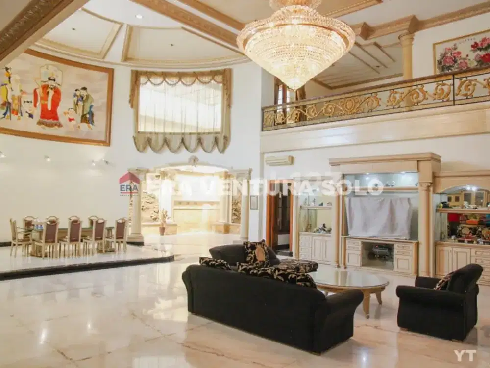 Rumah Mewah Kawasan Elite Solobaru