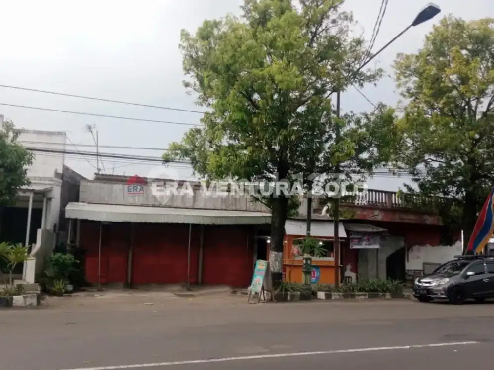Rumah dan Ruang Usaha Strategis Sragen Kota