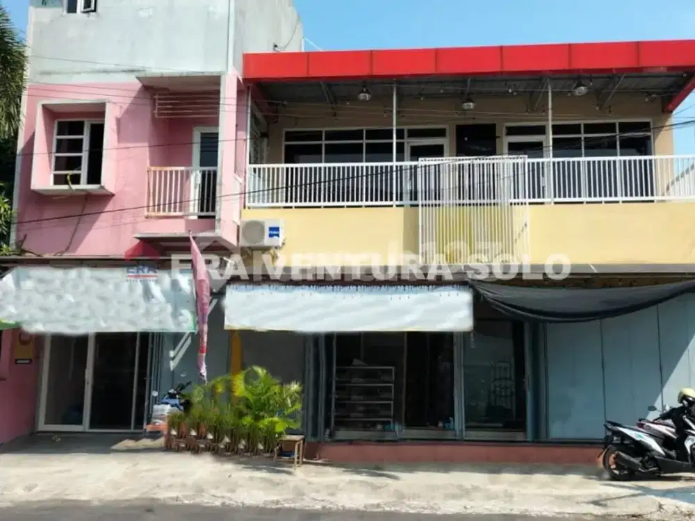 Rumah Dan Ruang Usaha Strategis Laweyan Solo