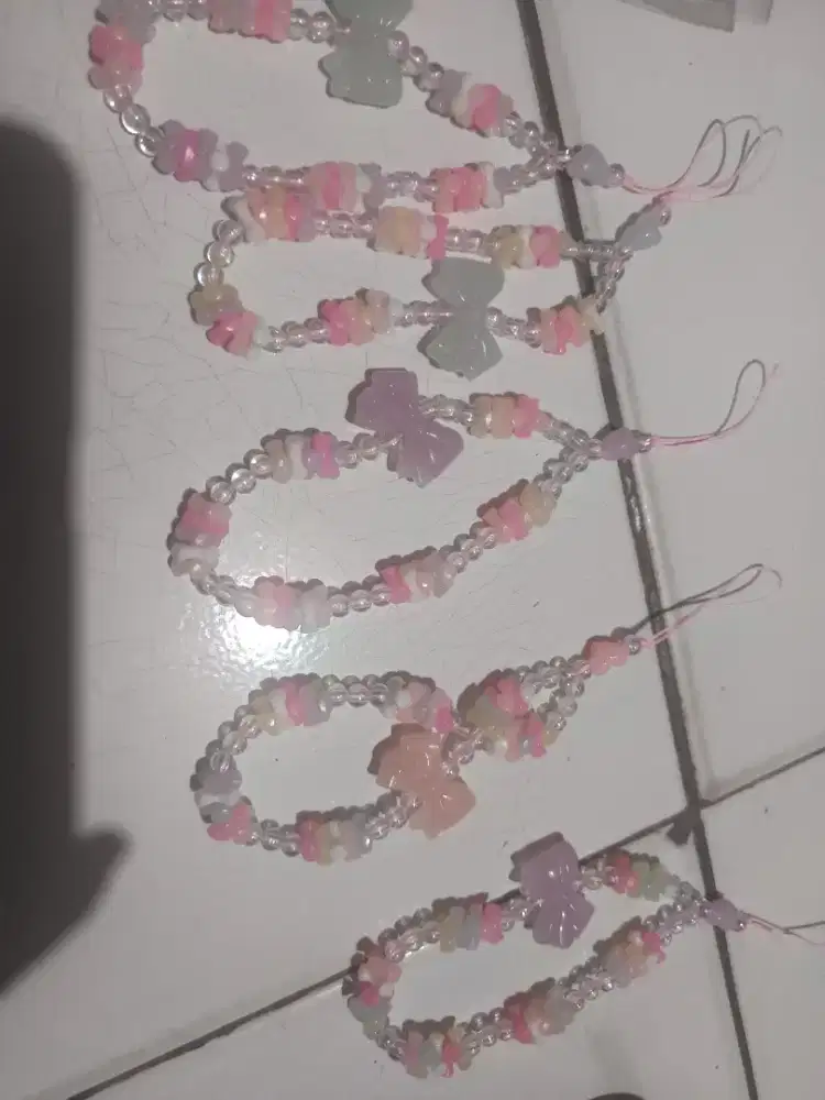 Gantungan handpone