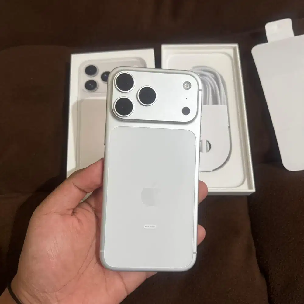 iphone 17 pro max 256gb baru aktivasi