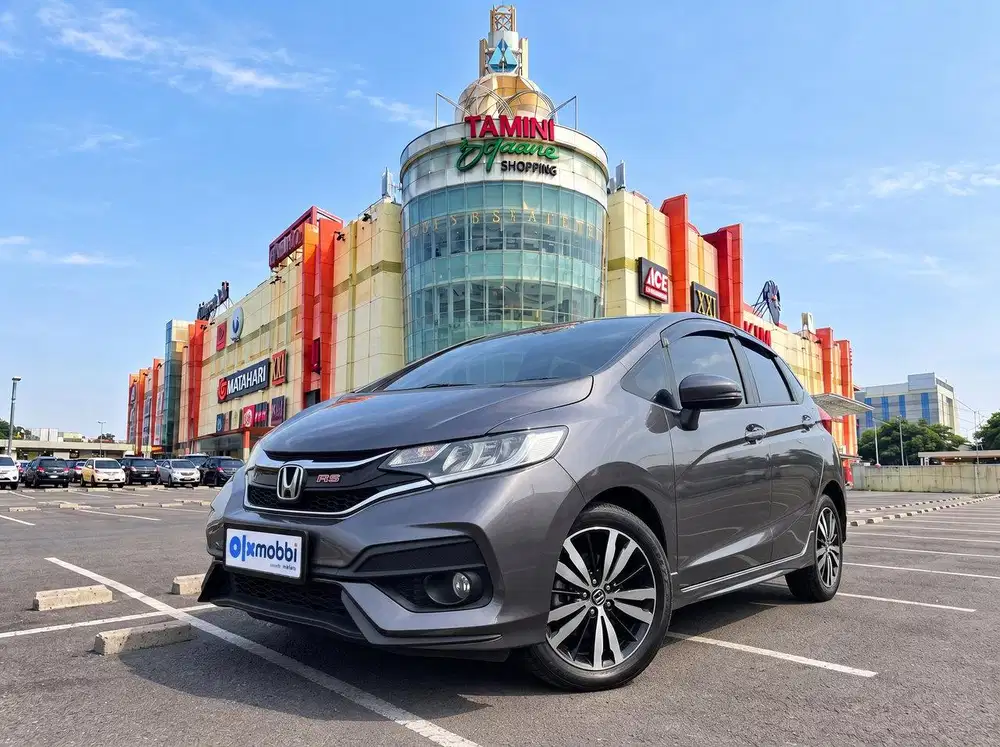 TDP RENDAH - Honda Jazz 1.5 RS Bensin-AT 2018 Abu CKMOB