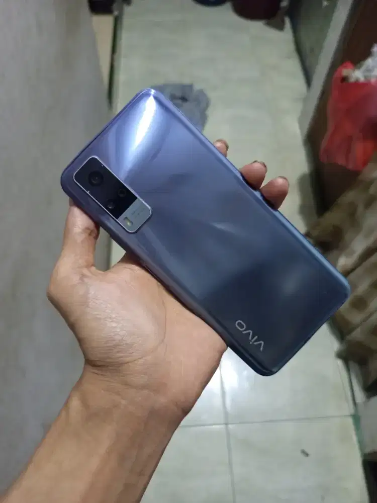Vivo y51 8+4/128