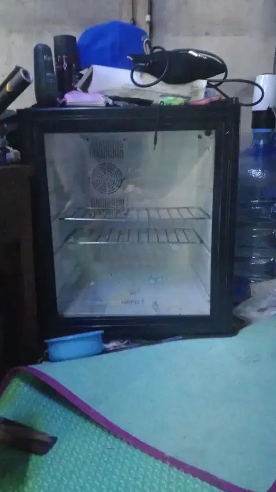 Kulkas minibar Hafele