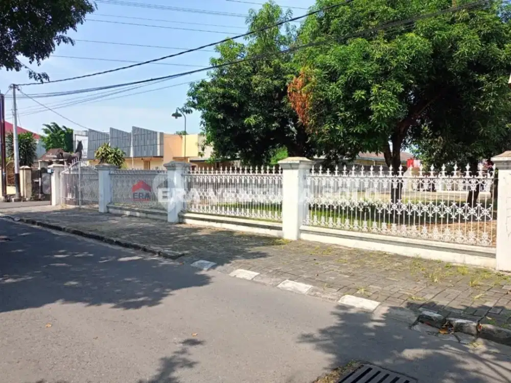 Tanah + Bangunan Strategis Tengah Kota Solo