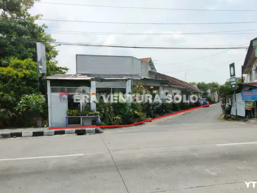 Rumah Dan Ruang Usaha Strategis Palur