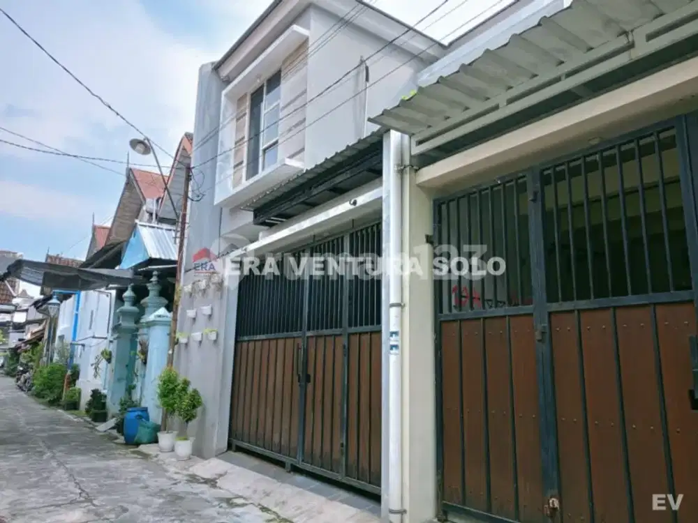 Rumah Modern Minimalis Tengah Kota Solo